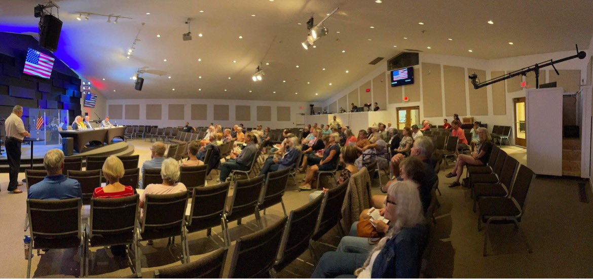 PamAltendorf's tweet image. Thank you Restore MN for organizing this Legislative Update in Lake Elmo! It is very encouraging to see so many people turning out &amp;amp; the high level of public interest!
☑️Get informed
☑️Share information
☑️Bravely speak the truth
#lessgovernment
#MOREFREEDOM
#truthtolight
#saveMN