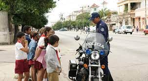 DrRobertoMOjeda's tweet photo. La seguridad ciudadana es una conquista de la Revolución Cubana que se va a defender junto al pueblo al precio que sea necesario. #Cuba #CubaEsSegura #ConLaFuerzaDelPueblo @minint_cuba @DiazCanelB https://t.co/VLSF1UXJFn