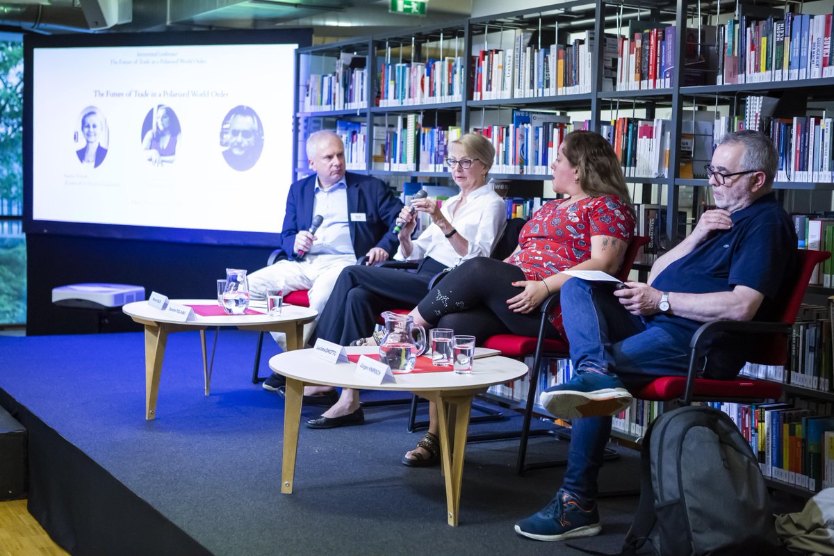 oefse's tweet photo. #FTCVienna

Here are some impressions of the opening panel last friday.
It was a pleasure to open the conference with such a good panel &amp; a bunch of very interested people. 

Thanks to participants for a successful evening 👏

Fotos; Philine Zech/ÖFSE https://t.co/wCJpo0uVID