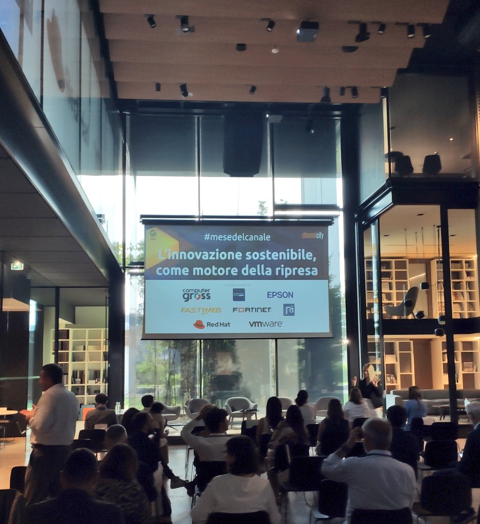 impresacity's tweet photo. tutto pronto per l'evento che chiude il #mesedelcanale @channelcity https://t.co/9u4UeM5XXc