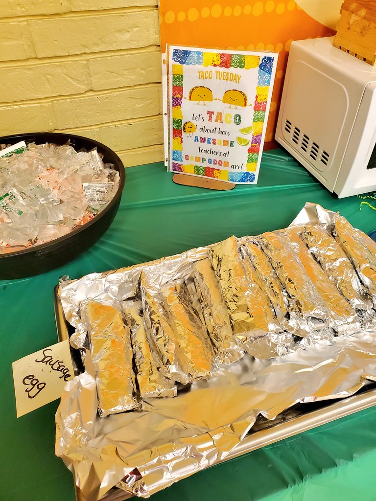 Taco 'bout a Great team! Thank you Child Nutrition for providing breakfast tacos for the @CampOdom staff.  We cant stop 'taco'ing about how awesome our #CampOdom staff is🌮. @AldineRUSH @mtrujillo1984 @RicardoPequeno1 @OdomES_AISD @BlackES_AISD 
#SummerRush