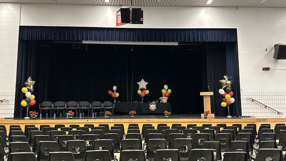 ••• Andrea G ••• tweet media