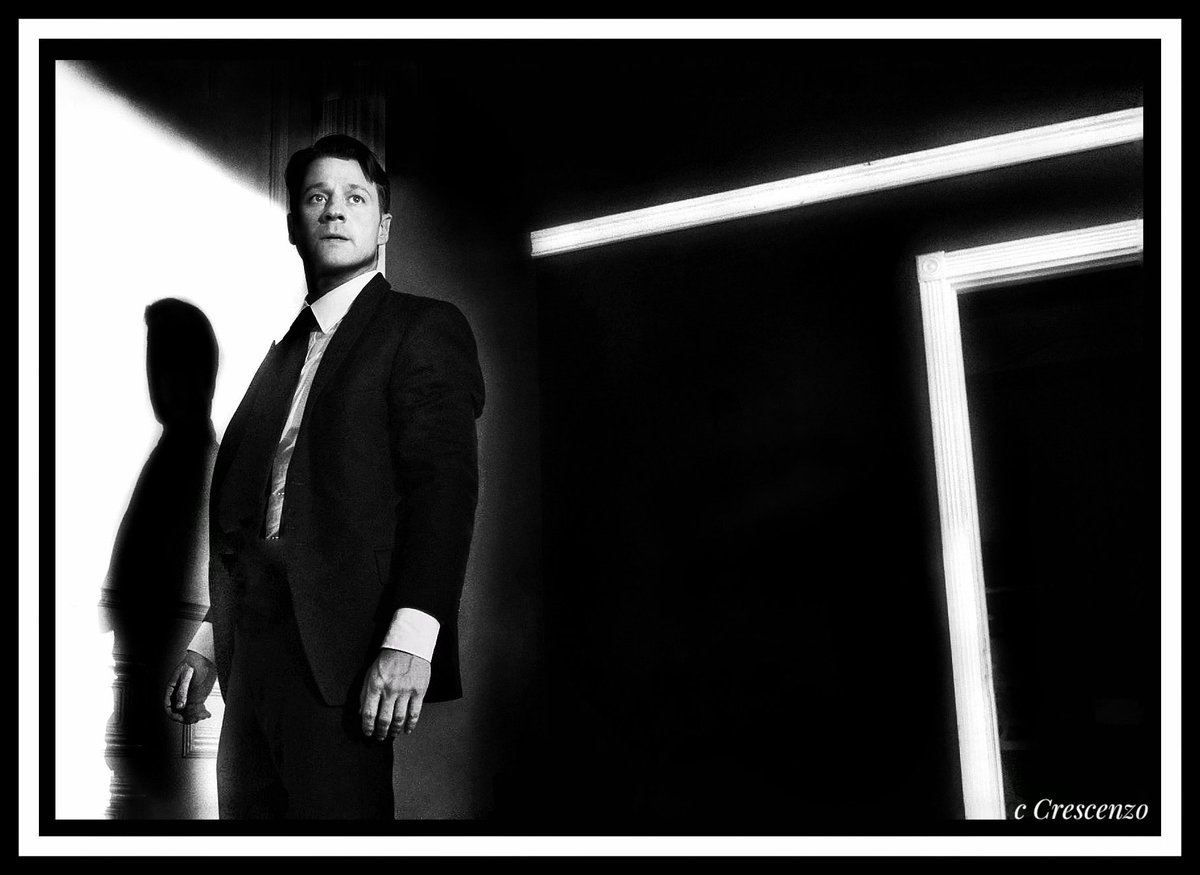 BTS of actor, Ben McKenzie, on Gotham set by yours truly… #crescenzonotarile ⁦<a href="/benmckenzie1/">Ben McKenzie</a>⁩