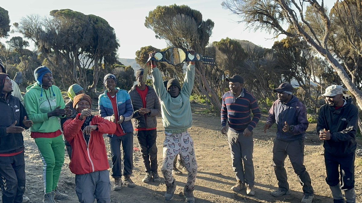 Dr. Randall Sampson⚡️ tweet media