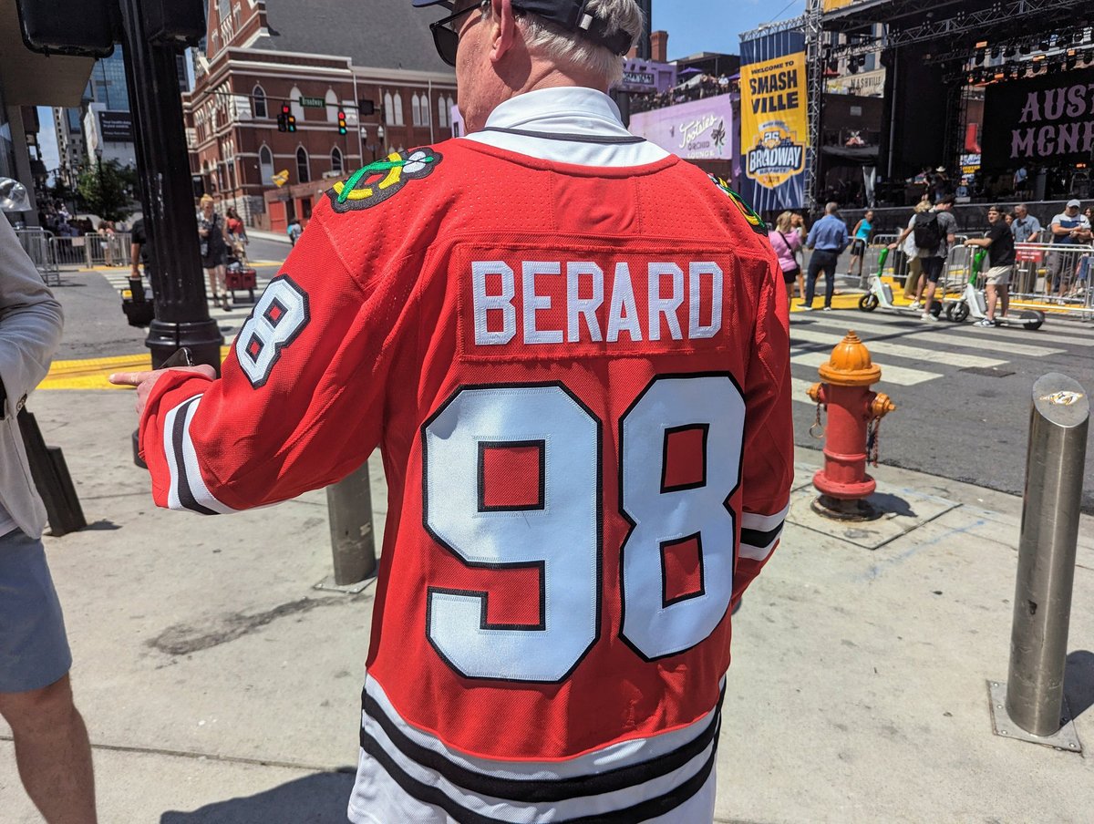 8 Terrible Fanatics Experiences for NHL Fans: A misspelled Bedard's jersey,  an incorrect Bruins cap and more