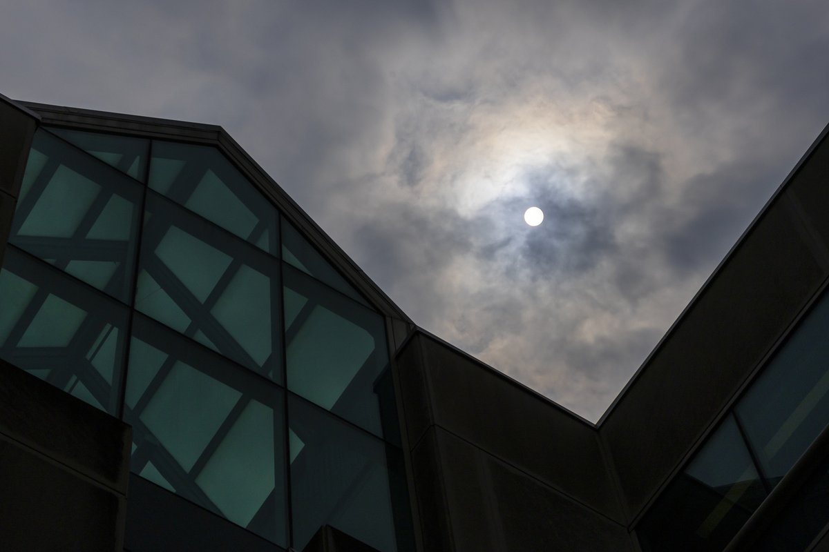 MLCaterina's tweet photo. Feelin' hazy @IUSouthBend #AirQuality https://t.co/pateYWKTEp