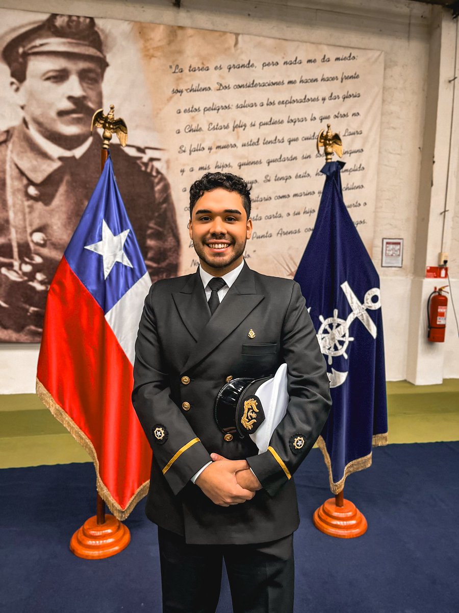 Randy15gomez's tweet photo. Fui invitado a la celebración del día de la Marina Mercante en la Escuela de Marina Mercante Piloto Pardo mi alma, bella ceremonia y buena instancia para compartir mis experiencias con los aspirantes próximos a egresar. ⚓️@fundac_condell @edmundog190 @mundomaritimo https://t.co/u8VRiWsR0i