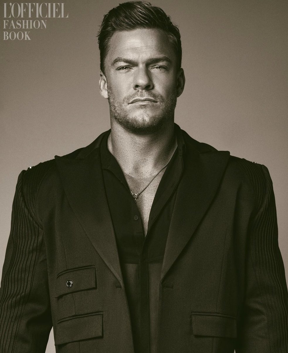 Alan Ritchson Updates on Twitter: 