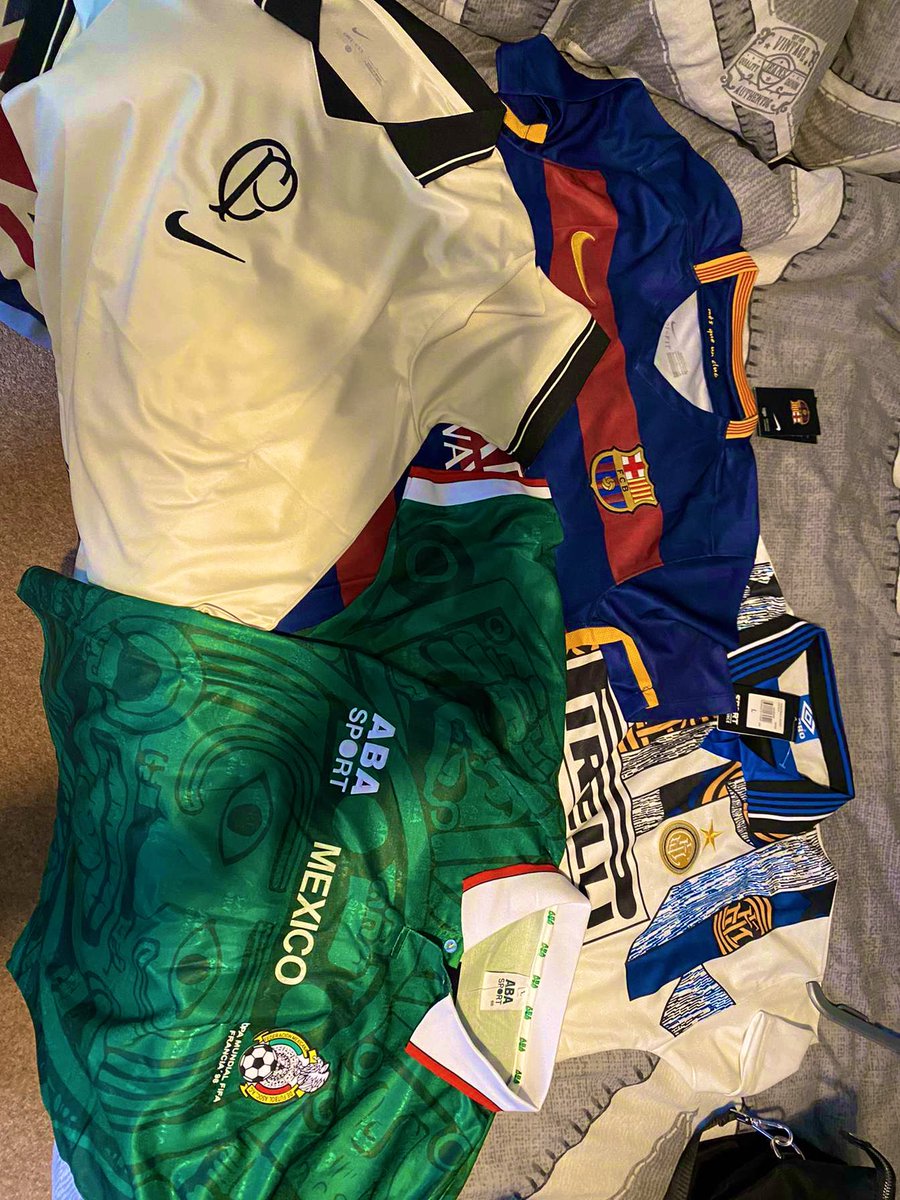 BHackzz's tweet photo. Very pleased with the shirts. Turn around was prompt and quality is great. Clear and efficient communication throughout the whole order process. Would certainly recommend @KitLottoFC to anyone looking for some new footy shirts ⚽️ 👏🏽 https://t.co/fNxVZ3Yg0U
