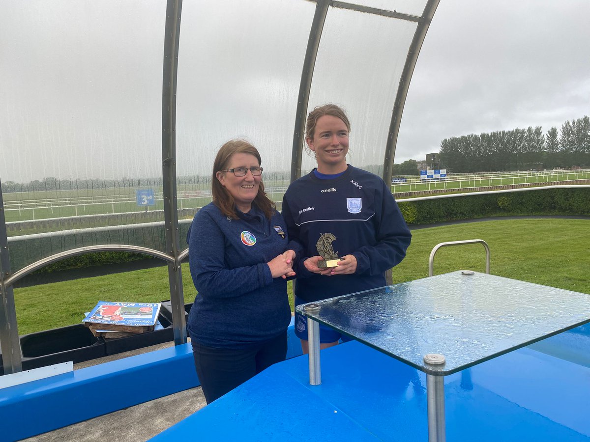 Congratulations to <a href="/TSarsCamogie/">Thurles Sarsfields Camogie Club</a> Katie McCormack on winning the Tipp Camogie Senior Poc Fada tonight in Tipperary Racecourse. Katie will represent Tipperary in the Munster Competition on July 3rd