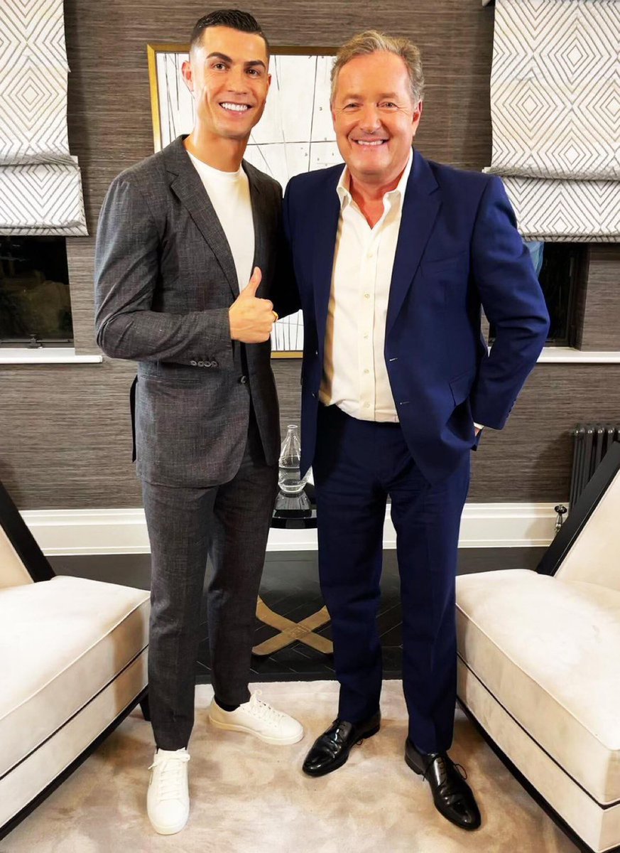 ❗️

Piers Morgan wins the 'Interview of The Year' award for his interview with Cristiano Ronaldo last year.