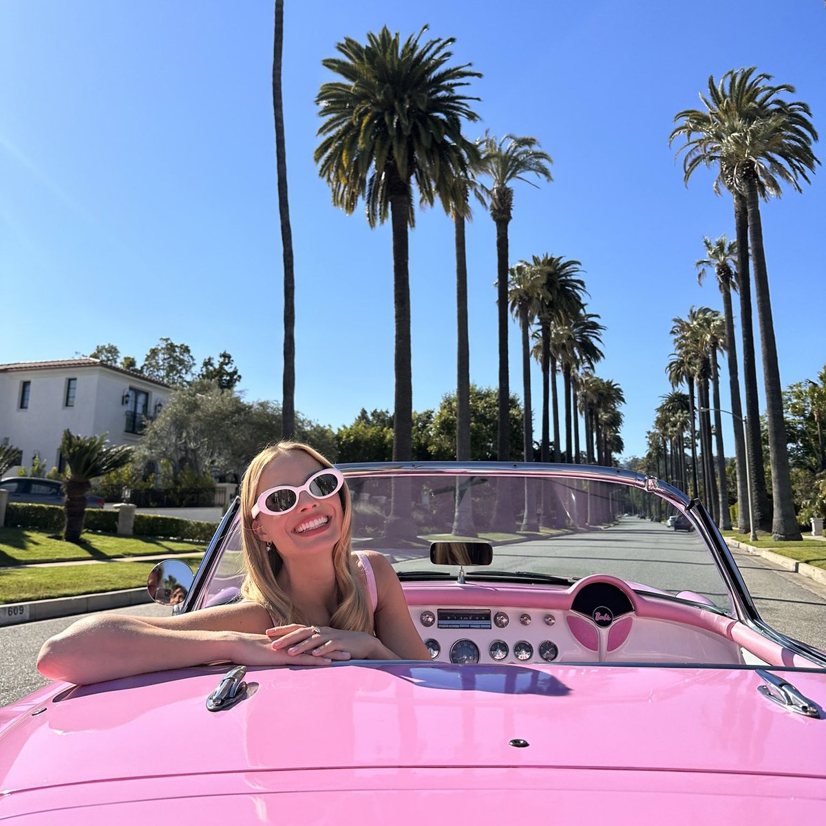 SioMonroe's tweet photo. Barbie Summer is officially here! Let’s go girls! 🩷 https://t.co/xP8Eu8YPFq