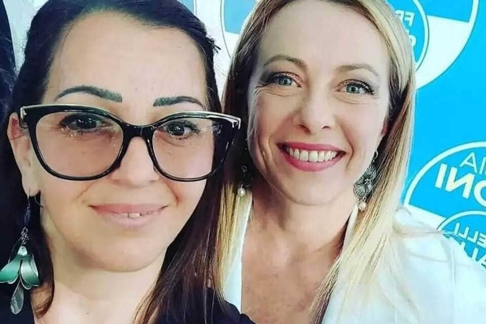 fasulo_antonio's tweet photo. "Ho più amici gay che normali, li tratto come normodotati"
Poteva essere di qualunque partito e, invece, si tratta di Felicia Grazia #Scaffidi, consigliera comunale di Fratelli D’Italia a #Lissone.
#27giugno https://t.co/325A5XGSX4