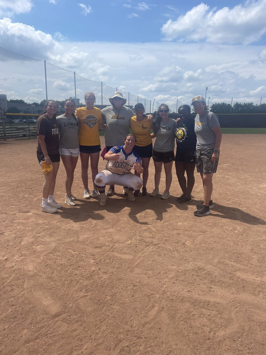 Had an amazing time at the <a href="/RowanUSoftball/">Rowan Softball</a> camp these past two days! It was great working with the coaching staff and players! Go Profs! <a href="/CoachMPMurray/">Mary Murray 🦉</a> <a href="/RUCoachWilson/">Coach Wilson 🦉</a>
