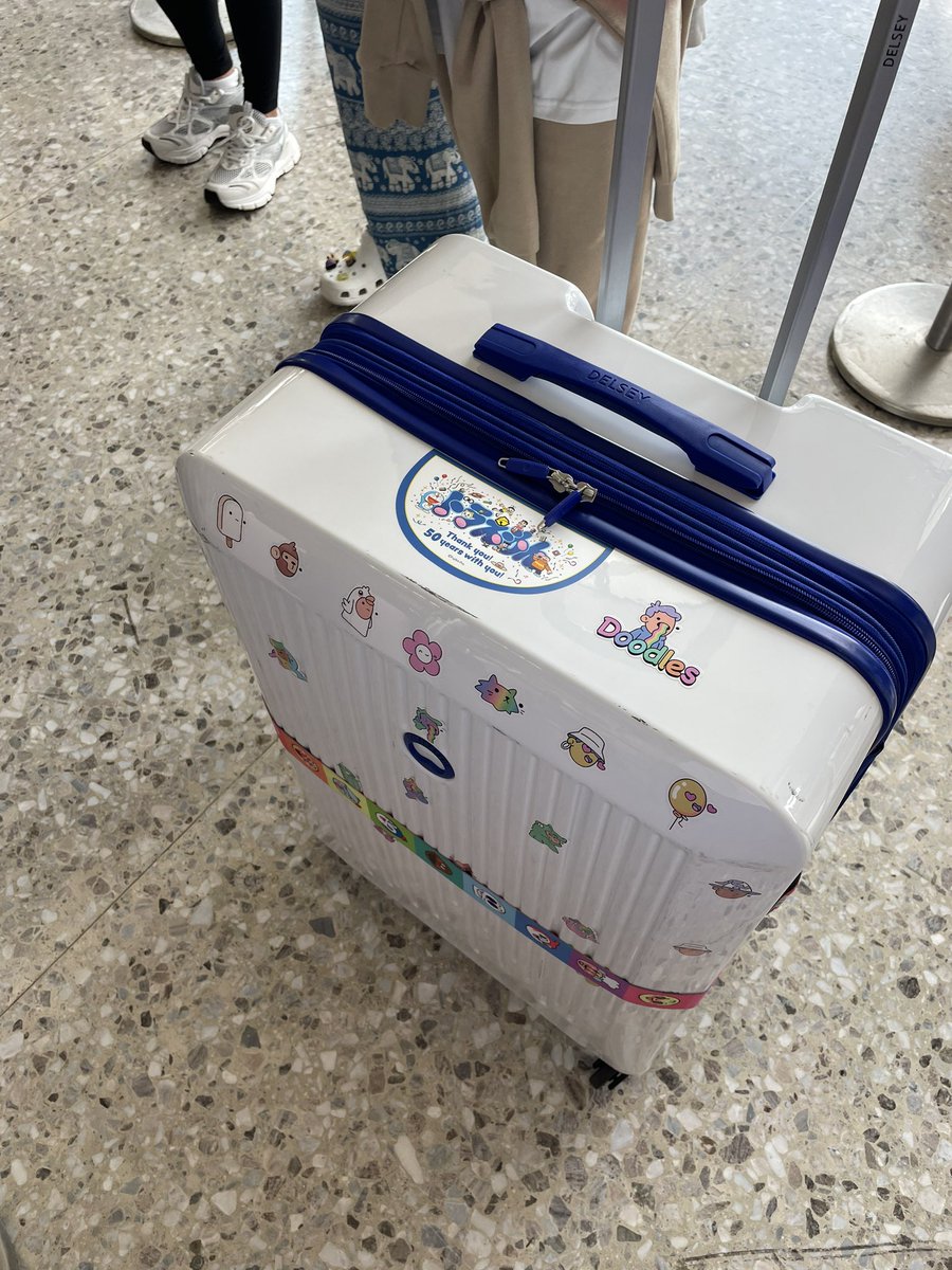 ensthai's tweet photo. @doodles ready ✈️  #doodlesnft #doodles https://t.co/wKvmMt8qAT