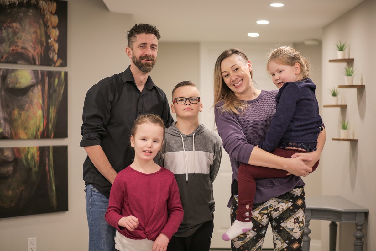 DTFA's tweet photo. Thanks to the relentless efforts of Wendy's Wonderful Kids #AdoptionProfessionals, nearly 600 children in Canada now have the support, safety and love of a permanent family. Learn more about our work in Canada: https://t.co/BFDoM2zCsz https://t.co/ueuyaR78Dr