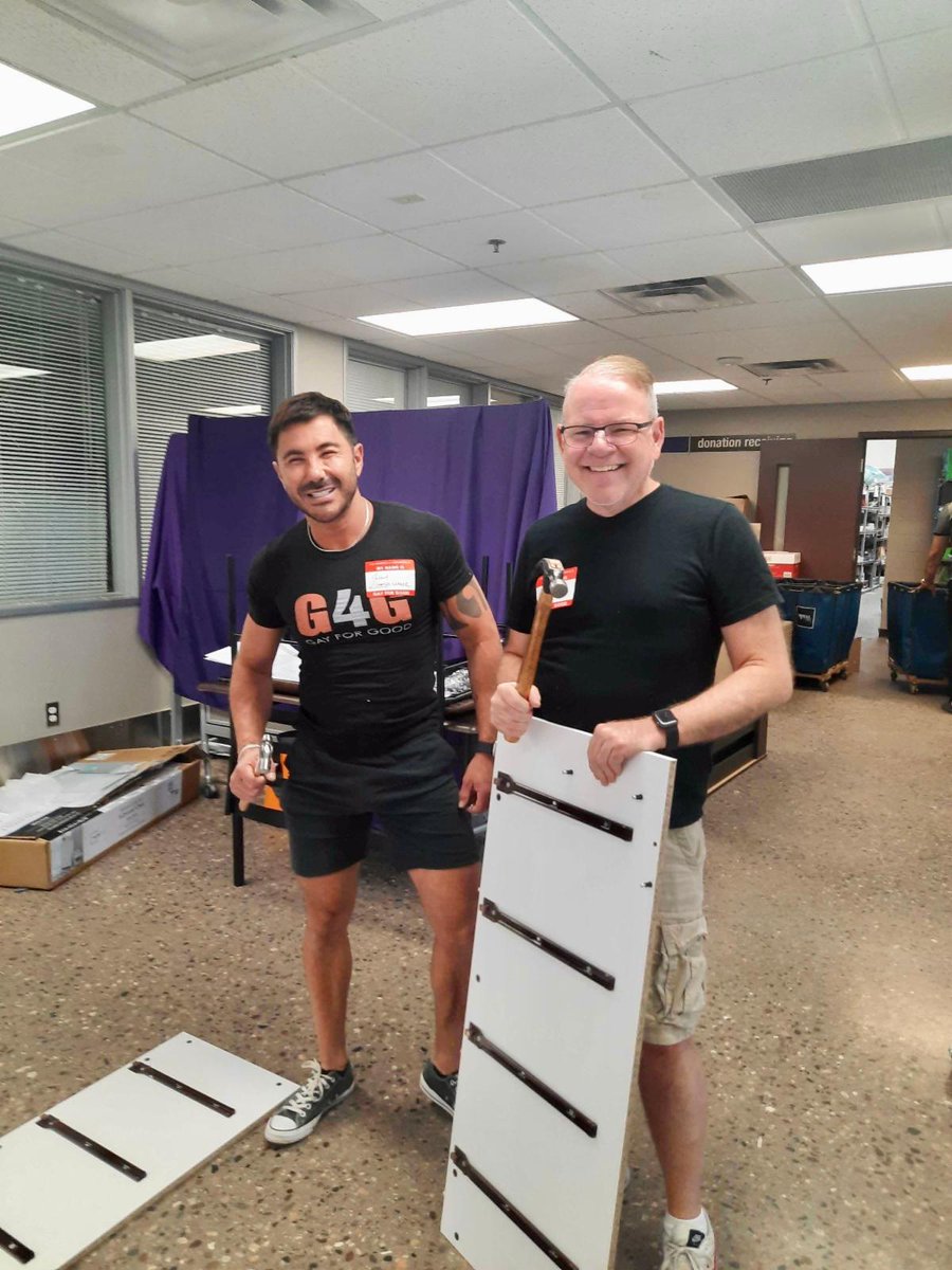 SojournerCenter's tweet image. A heartfelt thank you to Gay For Good for joining us in our Donation Resource Center warehouse remodeling project! We are incredibly grateful for their support and hard work in creating a better space for our community. Thank you, Gay For Good!
#CreatingChange #SojournerCenter