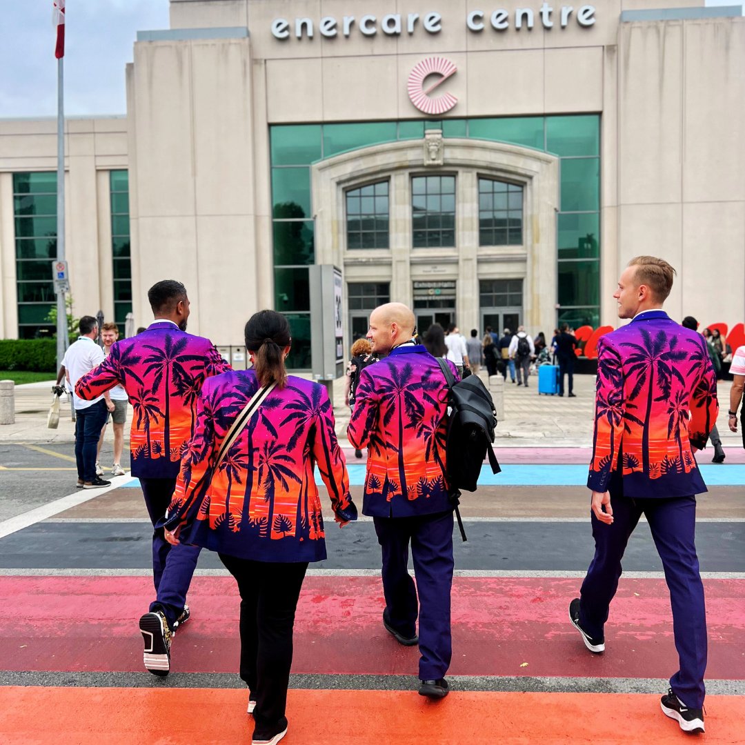 DealPotential's tweet image. Different year, same uniforms! This year, a bigger team, bigger goals and a better platform than ever, with incredible things to offer! The first day of Collision 2023 and we are excited! ⚡💜

#CollisionConf #collisiontech #collision