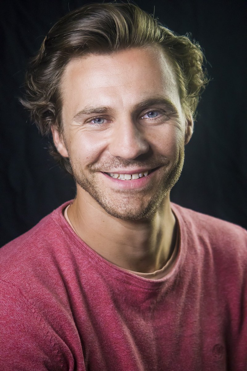_willhusbands's tweet photo. Thought it was time for a few updated pics of my face 🤩
.
.
.
.
#headshots #actor #acting #theatre #actorslife https://t.co/DQzNLWSUHb
