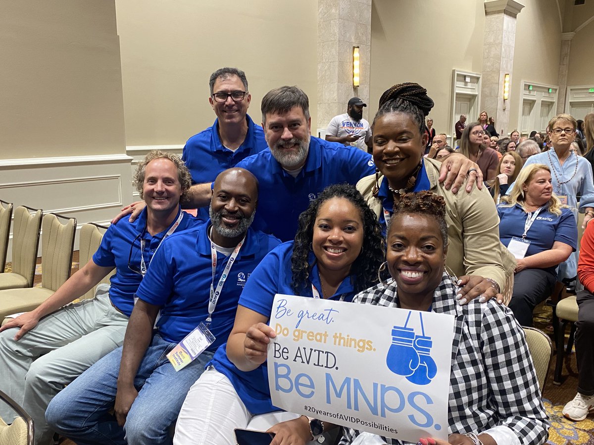 conley4kids's tweet image. We love our team! #executivedirectors #AVIDchampions #AVID4Possibility ⁦@MetroSchools⁩ ⁦@AVID4College⁩