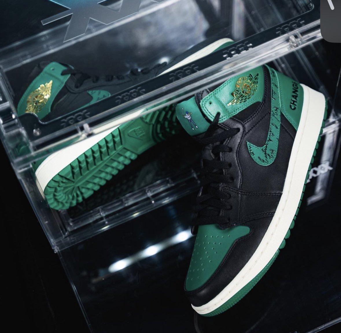 SoleCalendar's tweet photo. 📅 9/8 Eastside Golf x Air Jordan 1 High G
#solecal #solecalendar #eastsidegolf #airjordan1 #golf https://t.co/j0qnKqK7A0