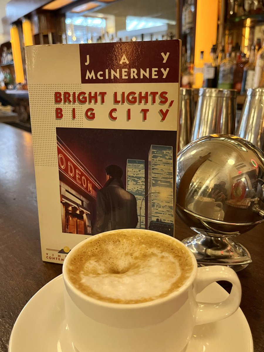 Just had lunch with @JennyeJackson: my great friend and brilliant editor — and also the fantastic novelist behind PINEAPPLE STREET (Read it if you haven’t already!) — at the Odeon. Yes, THAT Odeon from Bright Lights, Big City. I brought my copy!