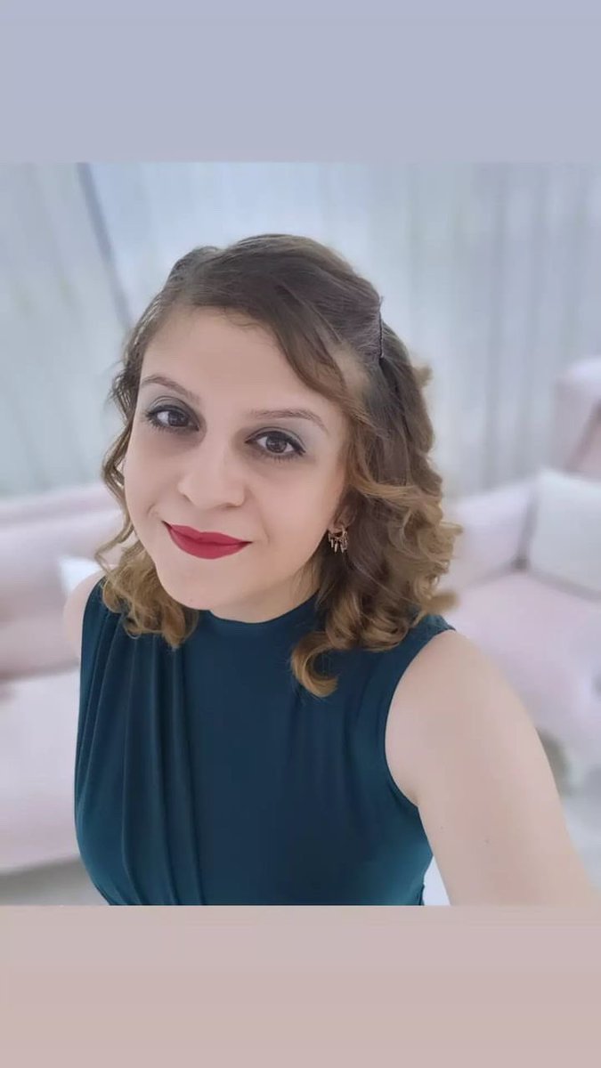 MeltemOrselli's tweet photo. Bir fotoğrafa ne kadar uzun basılırsa o kadar uzun baktım,ne anlam ifade ediyor diye?
Bir orman düşün yanmış,yangından kalan kara çalı misali
Anlamsız,faydasız öylece duruyor
Var mı var ama
Etrafındaki tüm güzellikler gitmiş
Koca orman yanmış🙅🏼♀️
#fotoğrafın #ardında #yada #hayalin https://t.co/ayRbNKeK5l