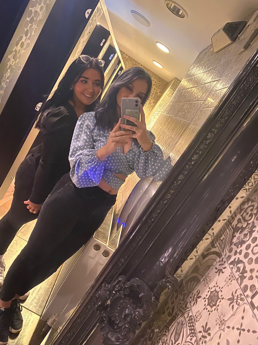 Pretty little thing 🥰💋😘