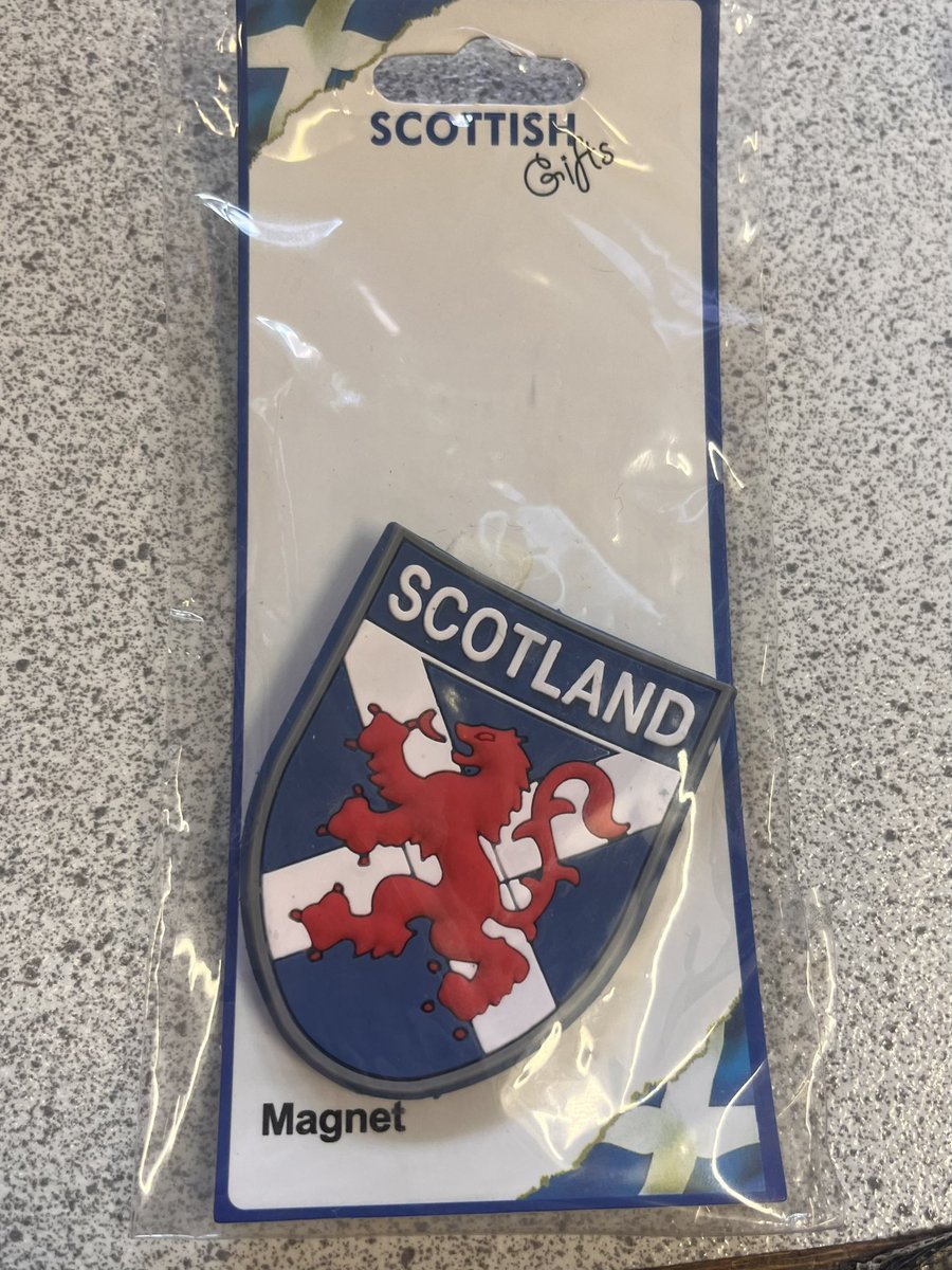 A gift on my last proper day before moving to England from two of my seniors (so that I don’t forget Scotland, haha!) left with a note… “Thank you for not giving up on us Miss”… I never would kids 🤝🏼