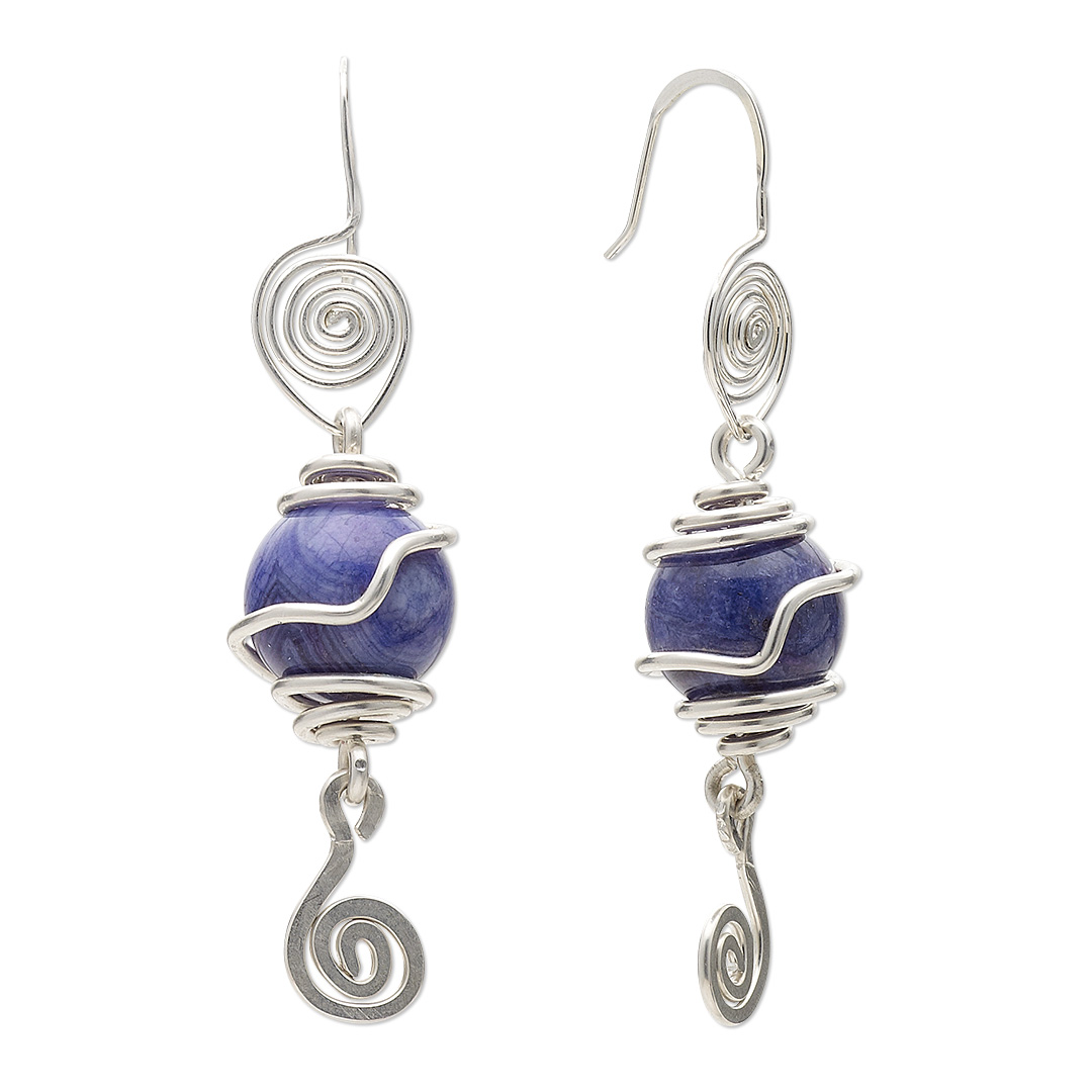 FireMtnGems's tweet image. Our very own Rose created these beautiful purple crazy lace agate #earrings with sterling silver wire-wrapping. Love the way she used a chasing hammer to flatten the wire to give a different look.
#EarringDesign