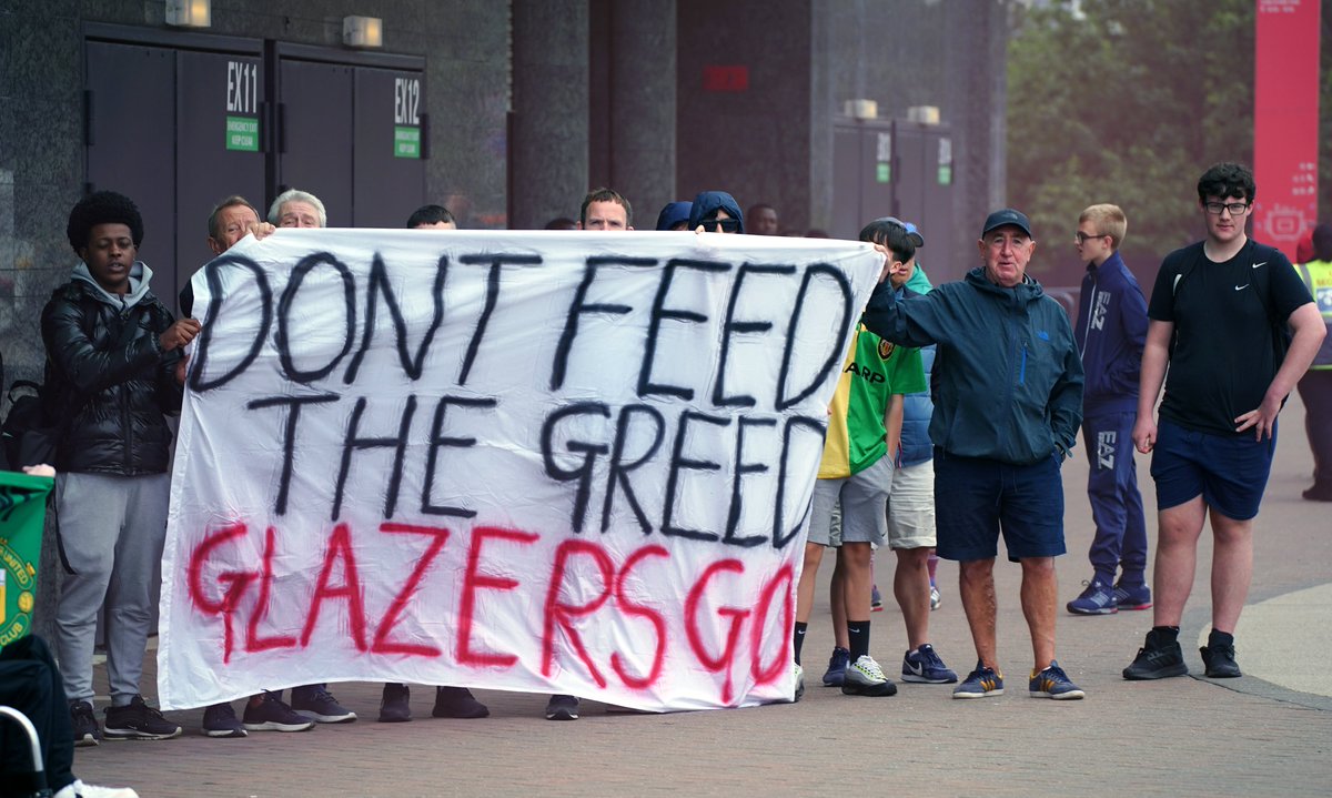 The__1958's tweet image. Let’s make this crystal clear. Today was never about numbers on a working &amp;amp; non-match day

It was about sending a statement and the bad optics against this ownership across the world.

The focus flipping to the fan contempt against Glazer decay rather than a shameless overpriced