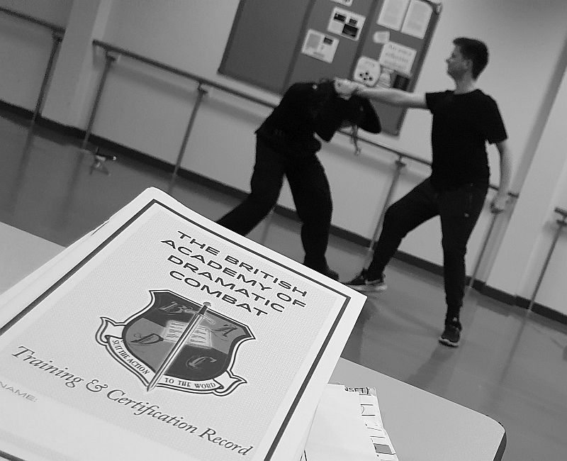 PendSFCollegeActing tweet media