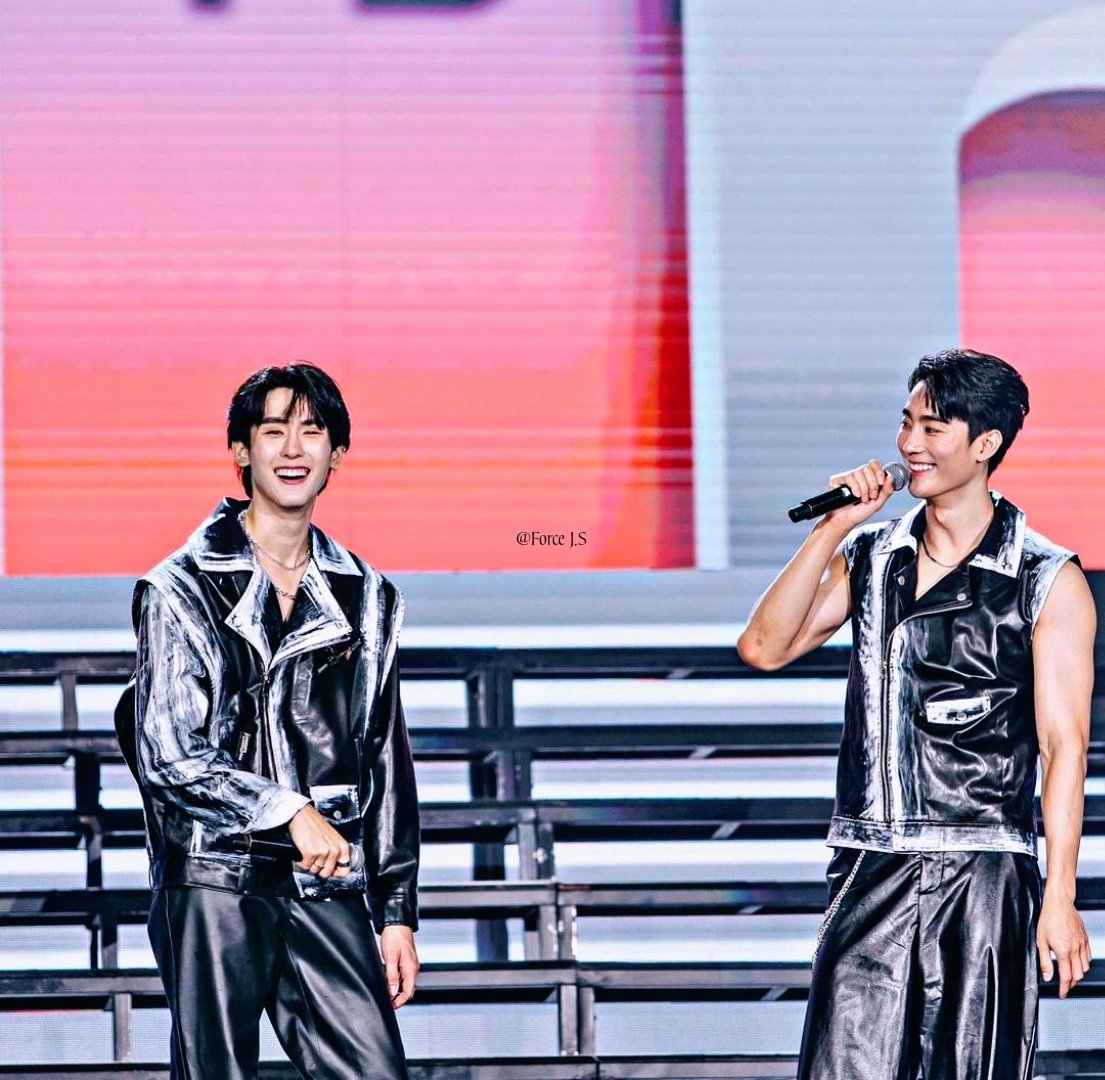 ForcieJS's tweet image. The way they bond to each other😭🫶
Ig: Kasibook.

#ForceBook #Loveoutloud #Lovolution #Lolfanmeet2023