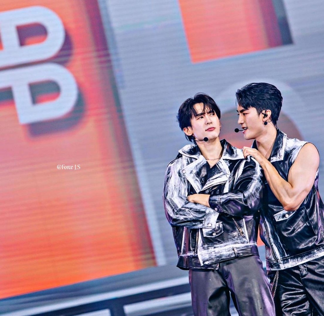 ForcieJS's tweet image. The way they bond to each other😭🫶
Ig: Kasibook.

#ForceBook #Loveoutloud #Lovolution #Lolfanmeet2023