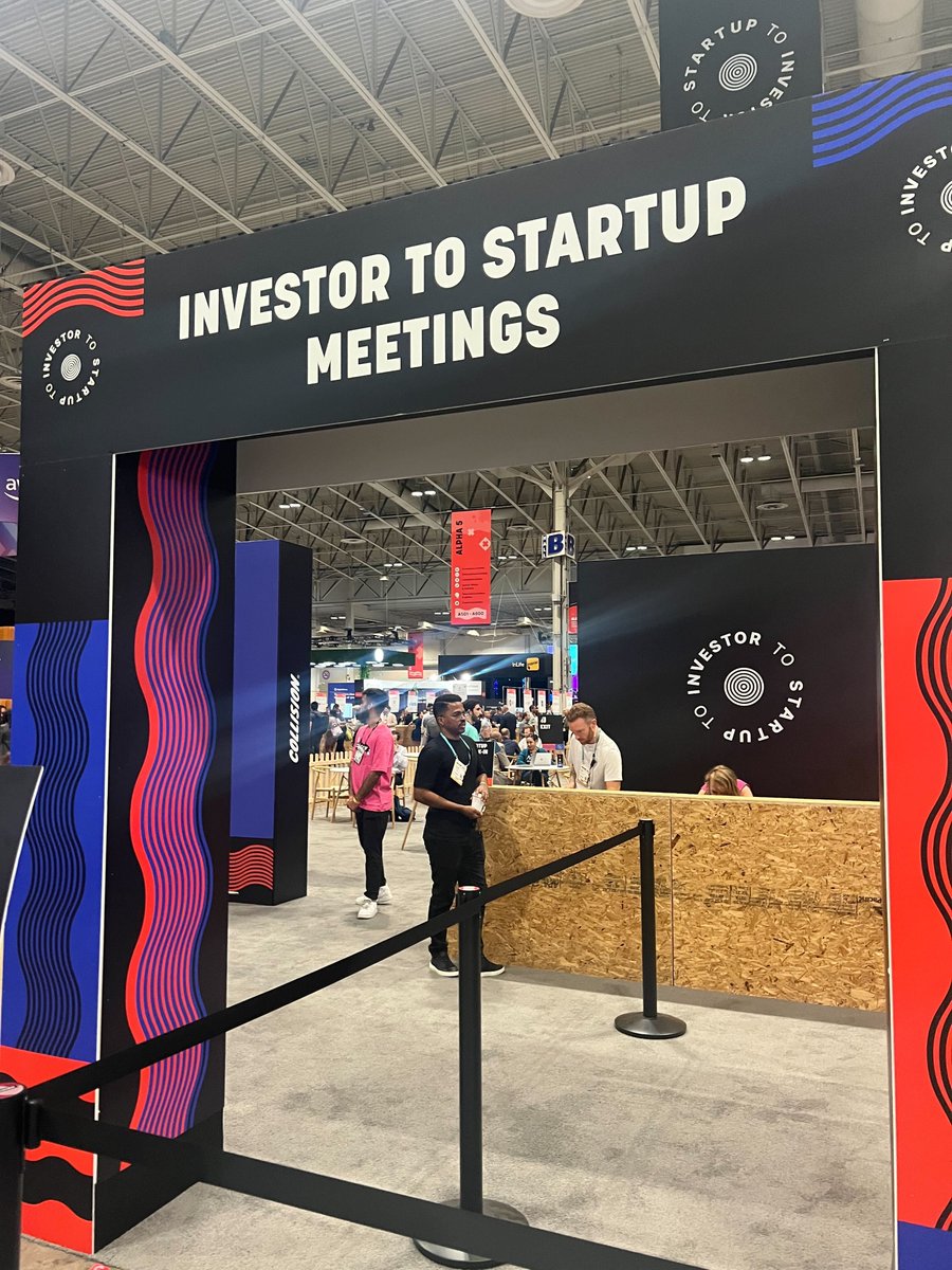 Our Accelerate Program Director Hakim Merah is in #Toronto to meet startups and investors from the #AI scene as part of <a href="/CollisionHQ/">Collision Conf</a> 🇨🇦 #ArtificialIntelligence #SupplyChain <a href="/ISED_CA/">ISED</a>