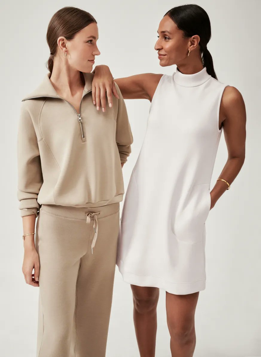 SPANX's tweet photo. AirEssentials: The super-soft, throw-on-and-go styles that keep your comfort in mind, no matter the destination. ☁️ #Spanx Shop the collection https://t.co/ctLeA7HT3Z
#AirEssentials #AirportOutfit #Athleisure #ComfortableStyle https://t.co/xtIKhoz2jB