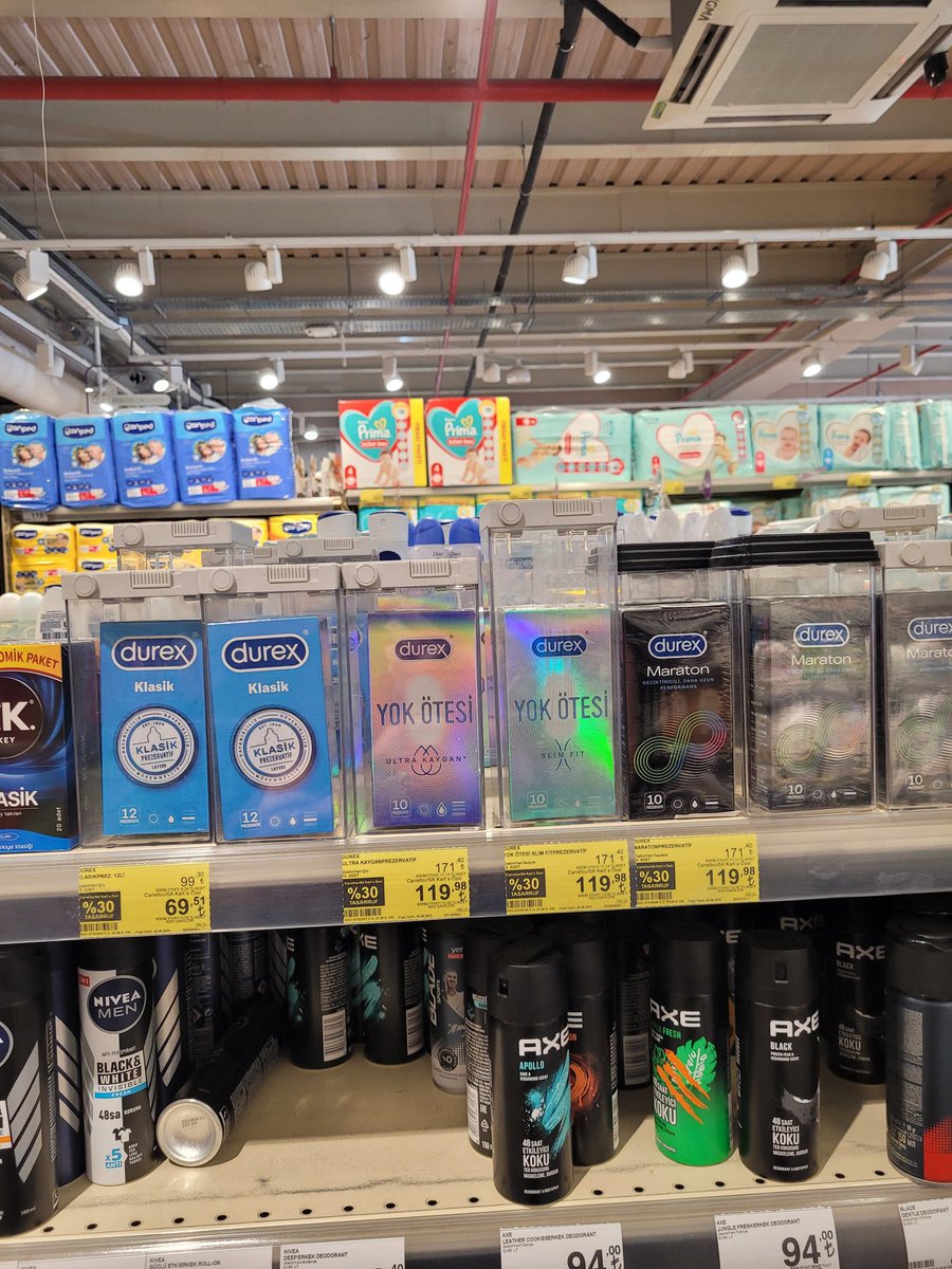 Prezervatifler marketlerde kilitli şekilde satılıyor.  : ) 

Durex klasik prezervatif 119,90₺