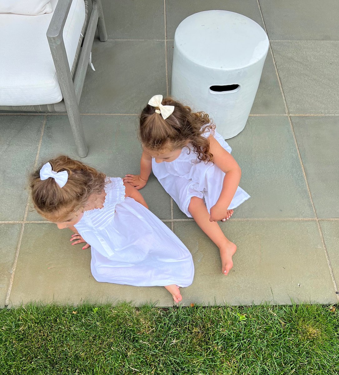 JacarandaLiving's tweet photo. Lovely long days of summer in our cool white cotton dresses 🤍 #JacarandaLiving https://t.co/FUUHRTxIKp https://t.co/DiKlTDnuLi