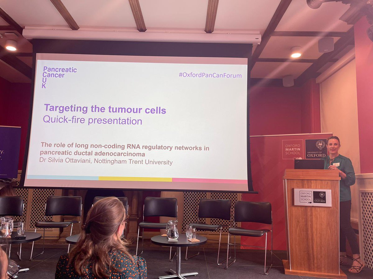 Such a pleasure to present our work on #lncRNAs in #PancreaticCancer at the #OxfordPanCanForum. Thank you @PancreaticCanUK for organising and facilitating discussion amongst the pancreatic cancer researchers in the UK 💜 @NTUBIOSCIENCES @ntu_research @vanGeestCancer