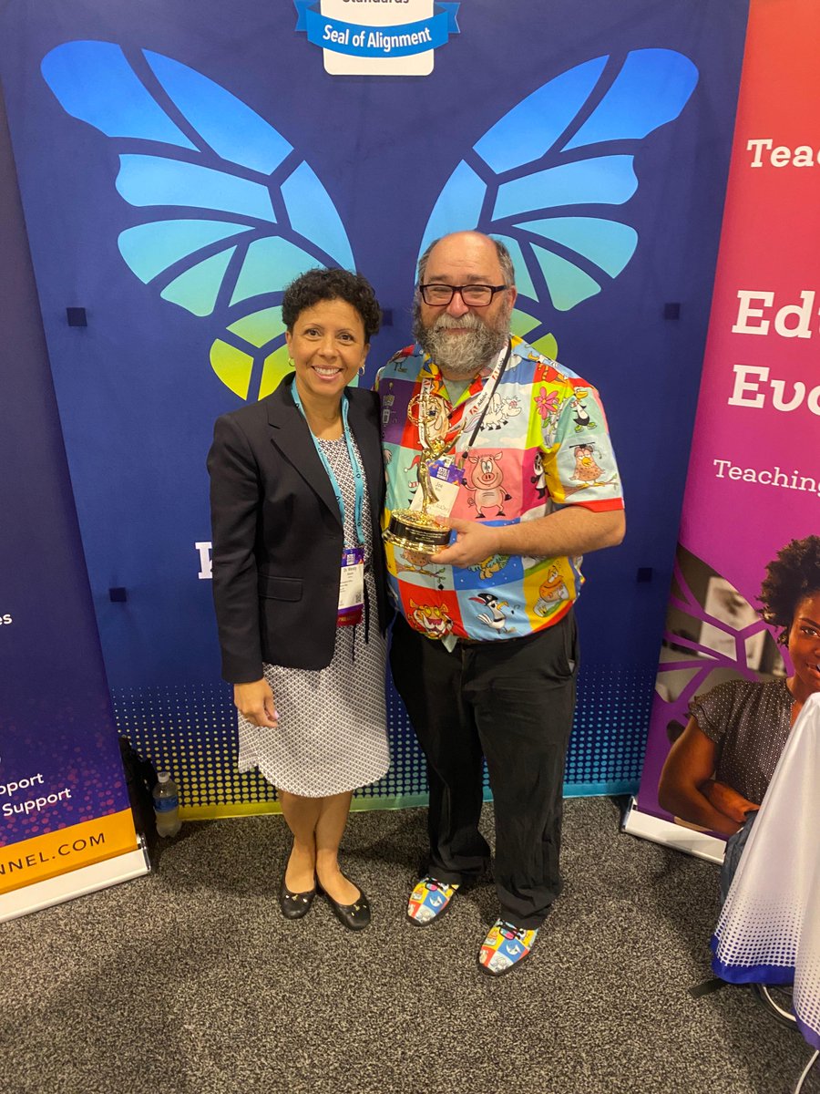 TeachingChannel's tweet photo. Itβs day 2 here at #ISTELive and we are excited to meet with educators from around the country! Stop by the expo hall to catch a glimpse at our professional learning and instructional coaching opportunities!
#EdConf #ProfDev https://t.co/8a8Hl1mwxu