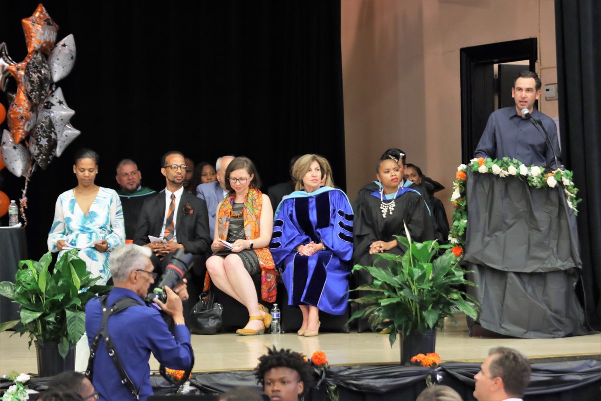 jcps_district's tweet photo. In our series of JCPS high school graduations posts, here comes Snyder!📷
Congratulations to the Snyder HS Class of 2023! Here's some photos from Friday's graduation.
#jcpsgraduation #jcps2023 #SnyderHS https://t.co/CqSHw51W3H