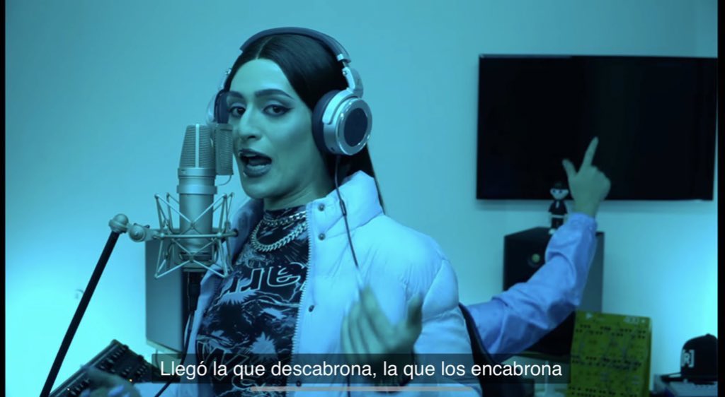Yo, llegando a las reuniones familiares siendo la única sin esposo, ni hijos:
