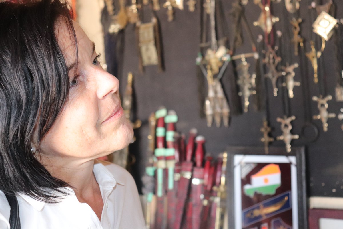 La Cheffe de coopération suisse et Agence consulaire au Niger, <a href="/PiaHaenni1/">Pia Haenni</a>, vient de terminer sa mission au Niger. Toute l'équipe la remercie pour son fort engagement et son #leadership incontesté.  Nous lui souhaitons plein de succès dans ses nouvelles fonctions. Au revoir Pia!