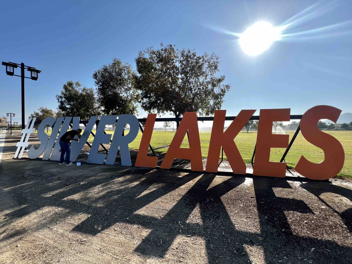 🔧⚽️ Tuesday morning maintenance at #SilverLakes 💪🌿 #MaintenanceTime #RefreshingSpaces