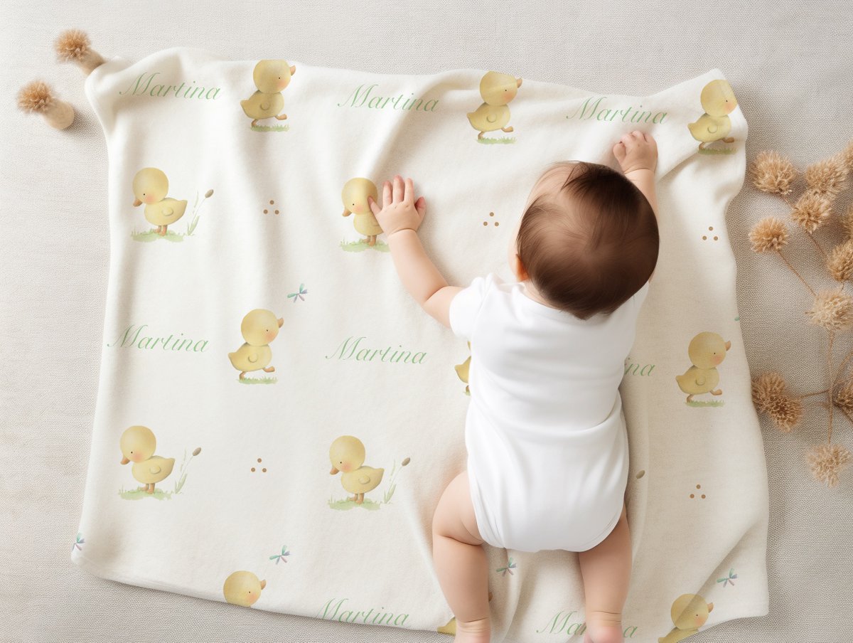 A new addition to my shop! A cuddly duckling blanket 💛 #babyitems #babyblanket #newmom etsy.com/listing/147893…