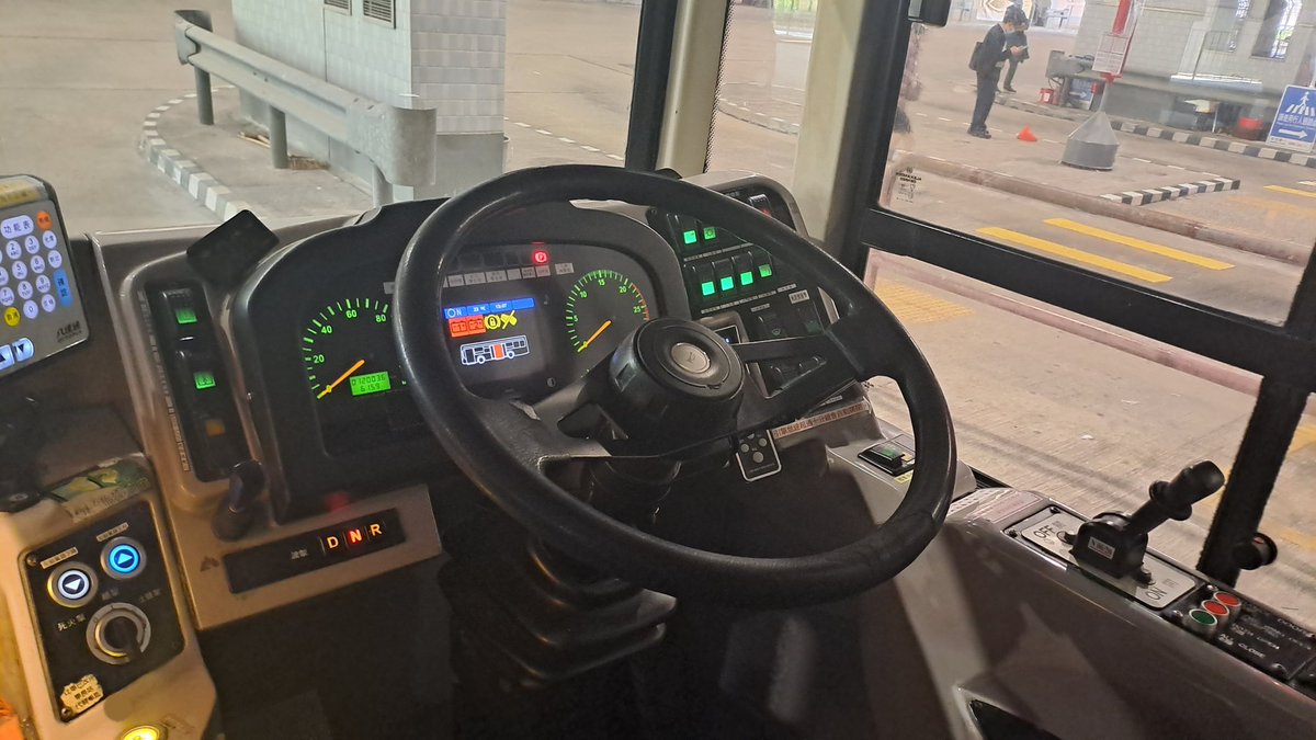 HN9680's tweet photo. Alexander Dennis Enivro200!!
Bus Fleet:PY3697
First registration:2011/07/26
Bus Company:The Kowloon Motor Bus Company (1933) Limited
Date:2023/02/25
#alexanderDennis #E200 #Enviro200 #HongKong https://t.co/9VCjafjRrW
