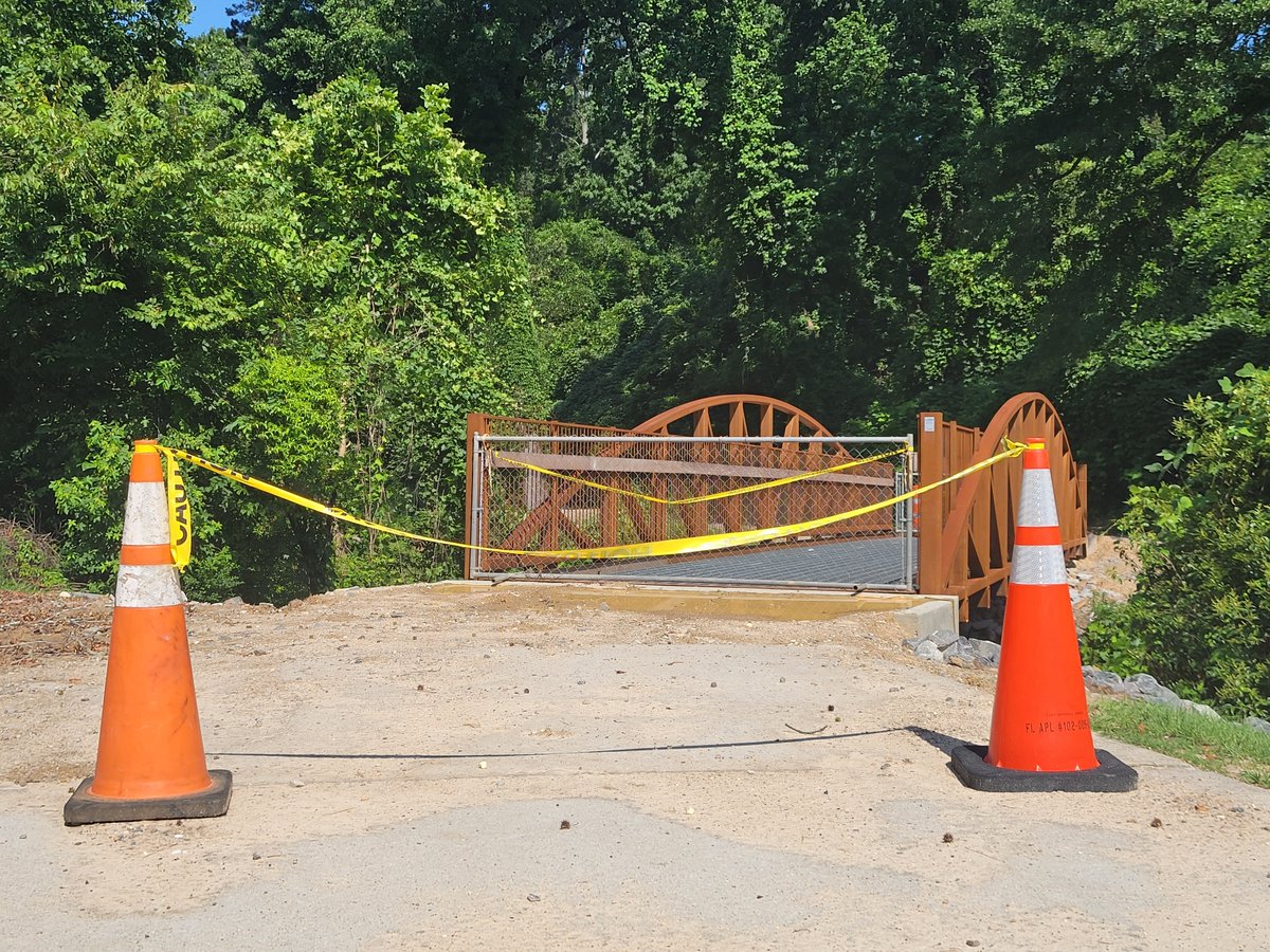 ElizabethHustad's tweet photo. Oh! In place, if still blocked off ... Greeneway bridge at Riverside Blvd. https://t.co/DhU41lqBCy
