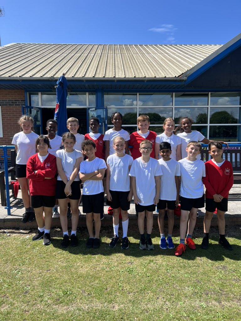 allsaintsbootle's tweet photo. Our Year 6 Cricket Teams who yesterday took part in the @southseftonssp Cricket Tournament with @FBCC1833. The children loved the opportunity to play some competitive cricket after all the practice in school PE lessons. Well done to all of the girls and boys in the teams 🏏👏🏼 https://t.co/RaxkAj3hjW