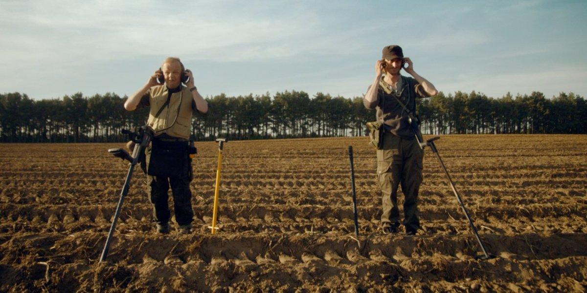 Lance: Anything? 
Andy: Fuck-all. Three shotgun caps and a blakey.
Potentially the best ever opening lines to a show 😋
#Detectorists #MackenzieCrook #tvshow #comedy