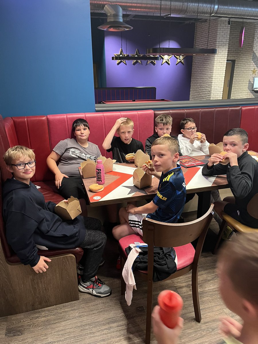 Burton Green Primary School » Term dates